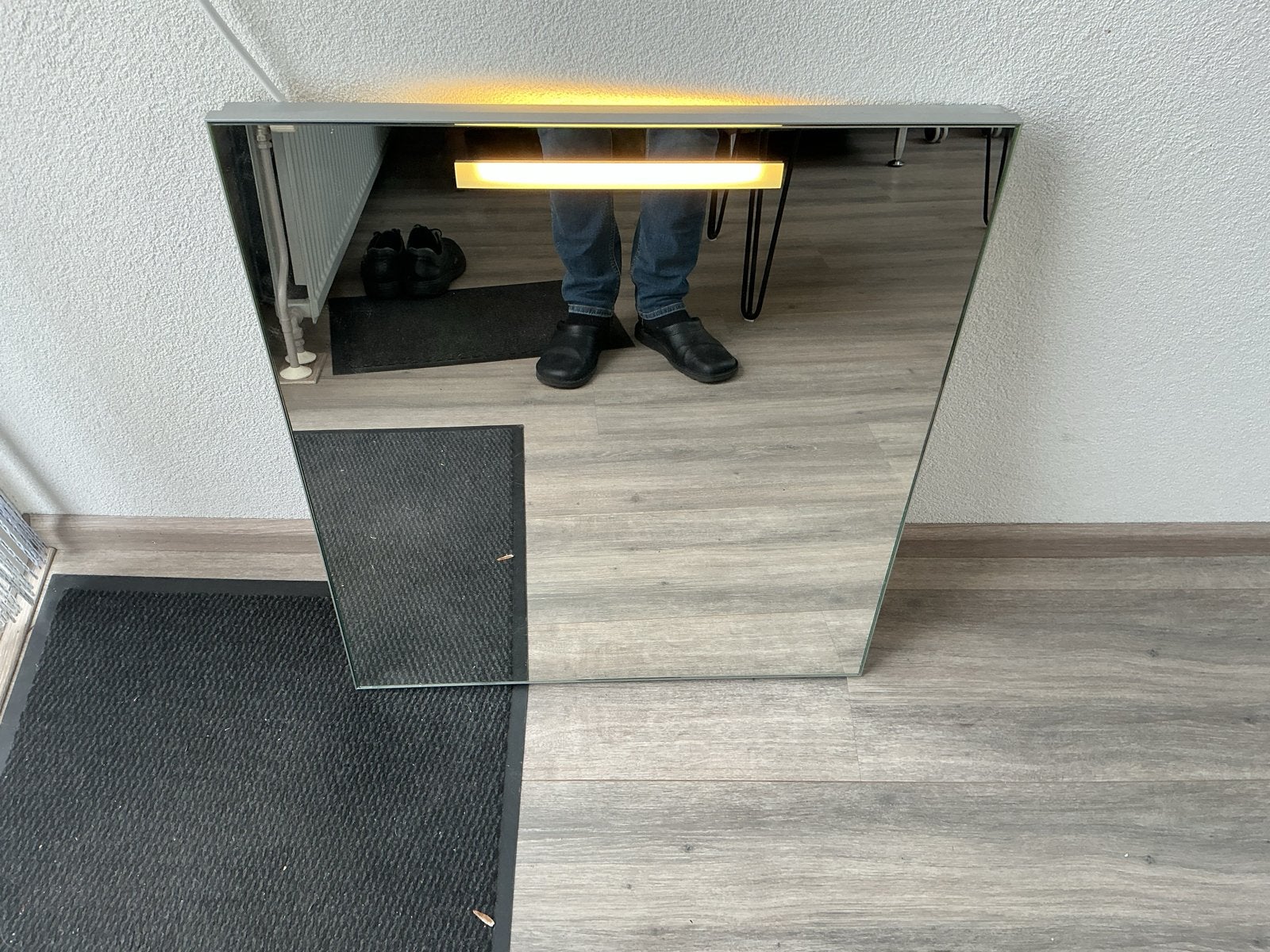 Badkamerspiegel met verlichting en aluminium lijst, Ophalen, Zo goed als nieuw, 75 tot 100 cm, Minder dan 100 cm