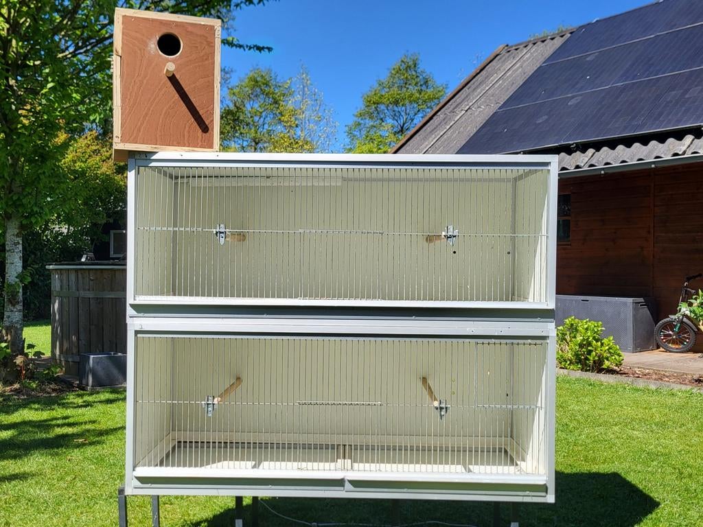 Nette aluminium kwaliteit broedkooien!, Dieren en Toebehoren, Vogels | Hokken en Kooien, Ophalen of Verzenden, Zo goed als nieuw