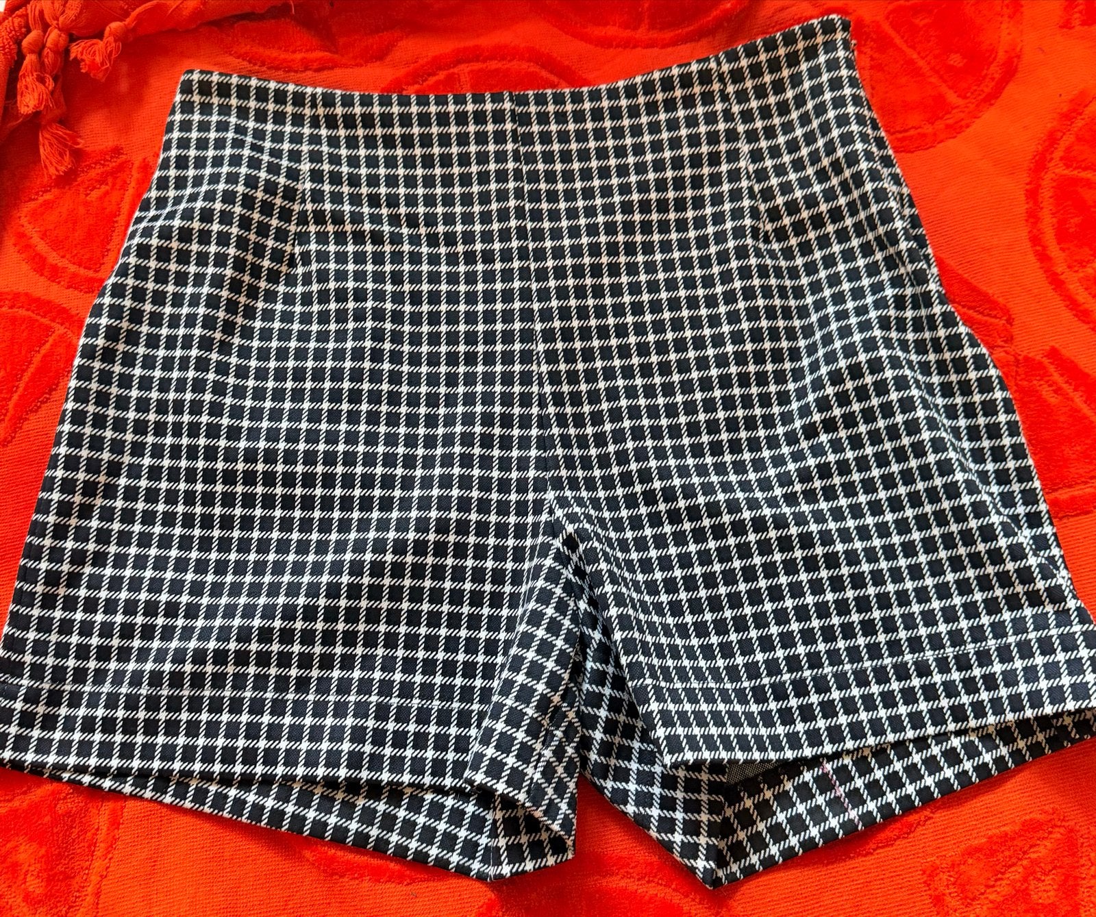 Vanilia Short classic White/Navy/Black maat 38. Z.G.A.N., Maat 38/40 (M), Kort, Meerkleurig, Ophalen of Verzenden