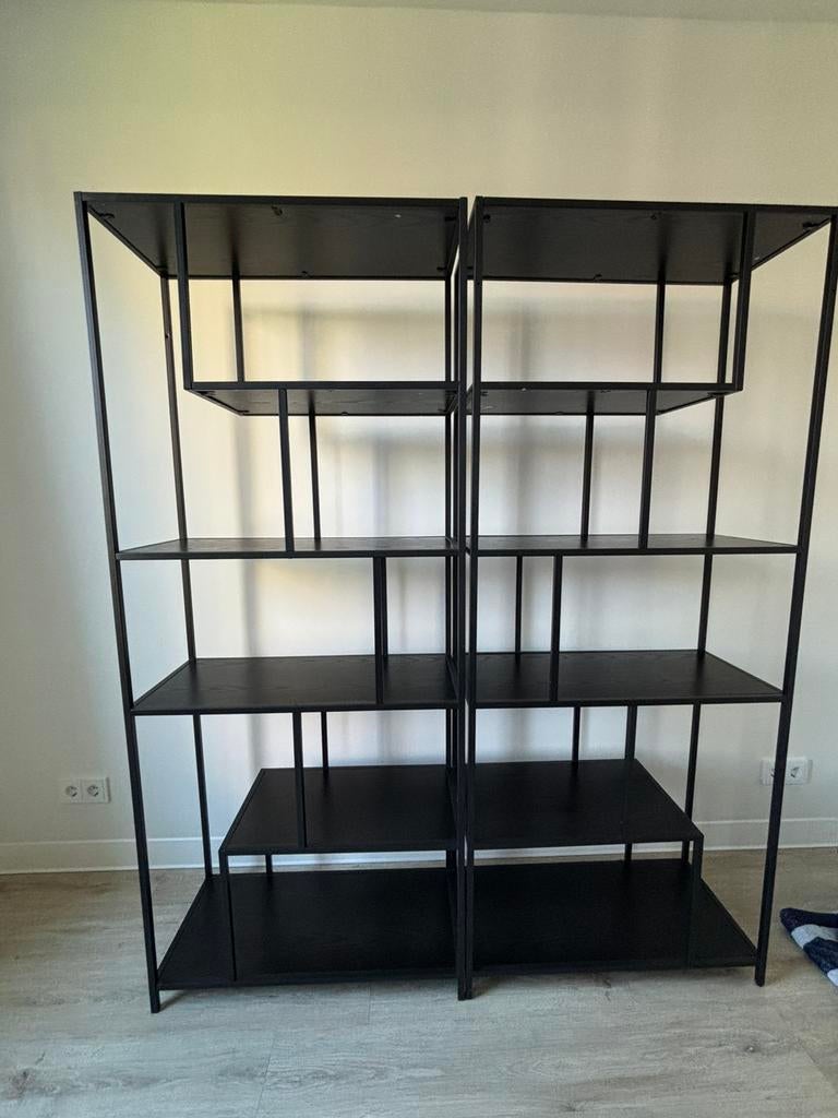 Twee zwarte kasten, Ophalen, Zo goed als nieuw, Minder dan 150 cm, 150 tot 200 cm