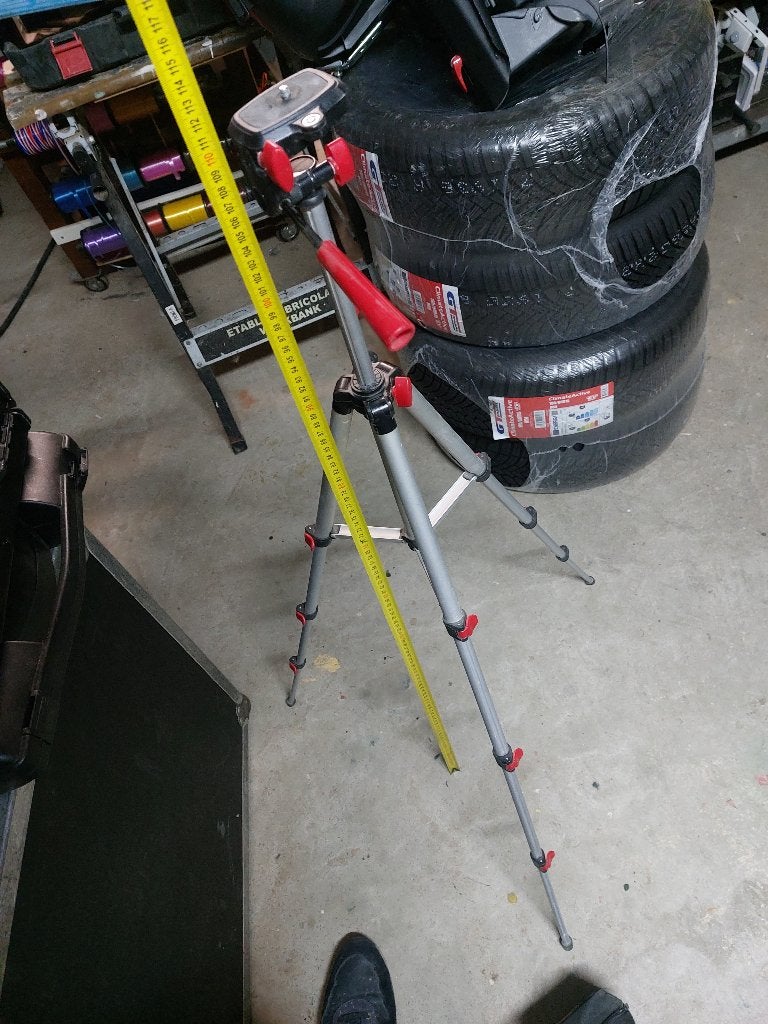 Bosch PCL 10 zelf nivellerende kruislijnlaser met statief, Ophalen of Verzenden, Gebruikt, Overige meters