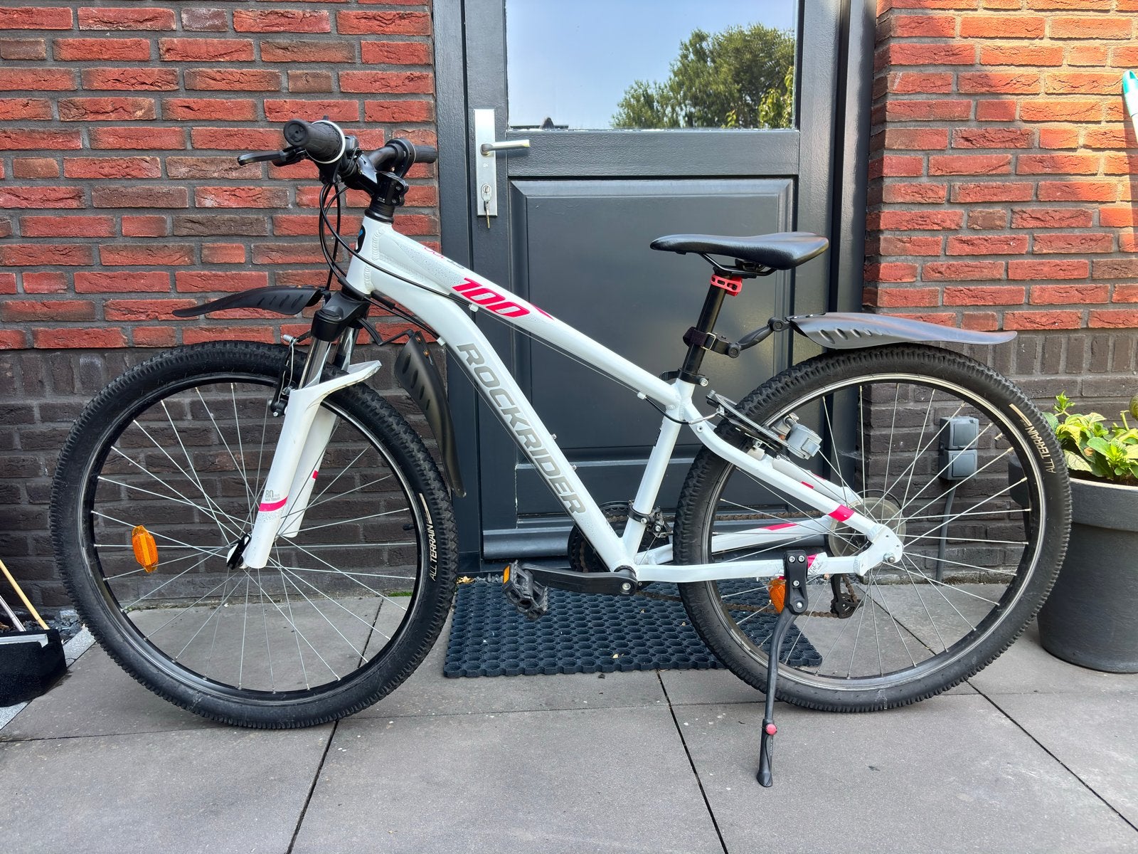 Rockrider ST 100 Mountainbike - Wit/Roze, Gebruikt, Hardtail, Velgrem, 45 tot 49 cm