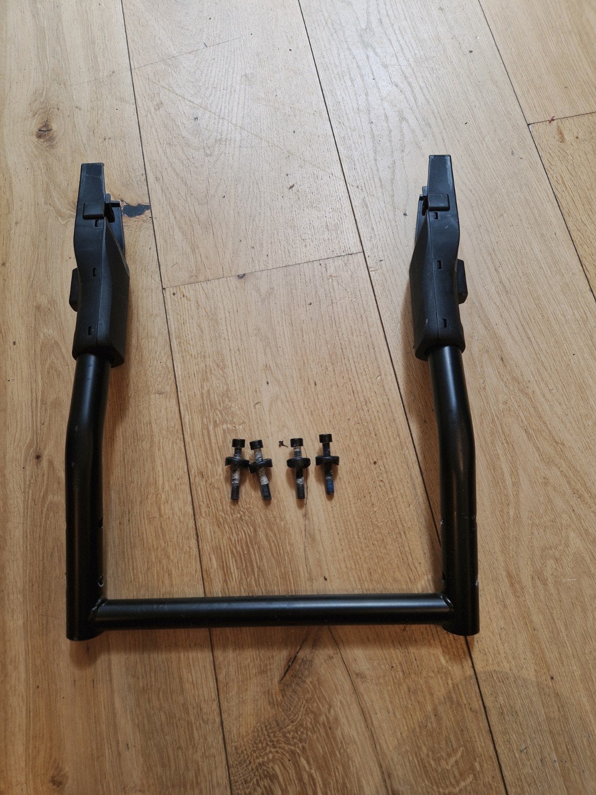 Originele Maxi cosi houder gazelle makki (incl schroeven), Ophalen, Gebruikt, 1 kind, Gazelle