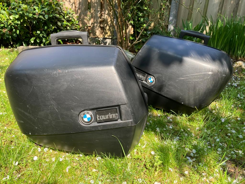 Kofferset, Motoren, Ophalen