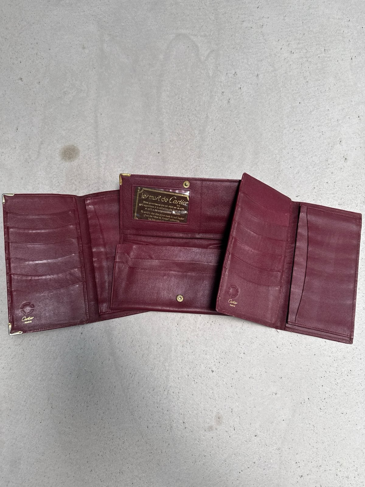 Cartier 'Must de Cartier' leren portemonnees (set van 3), Gebruikt, Leer, Rood, Ophalen