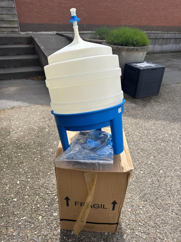 Gaun pluimvee drinktoren NIEUW, Dieren en Toebehoren, Ophalen of Verzenden, Pluimvee
