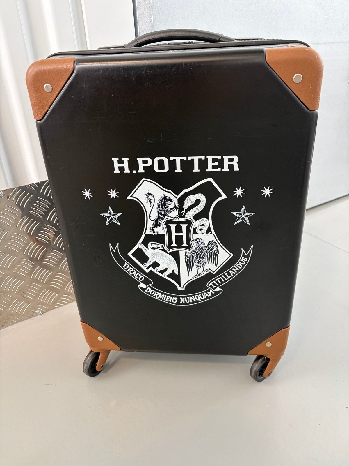 Harry Potter Koffer - Zwart met Hogwarts Logo, 40 tot 60 cm, 30 cm of meer, Gebruikt, Zwart