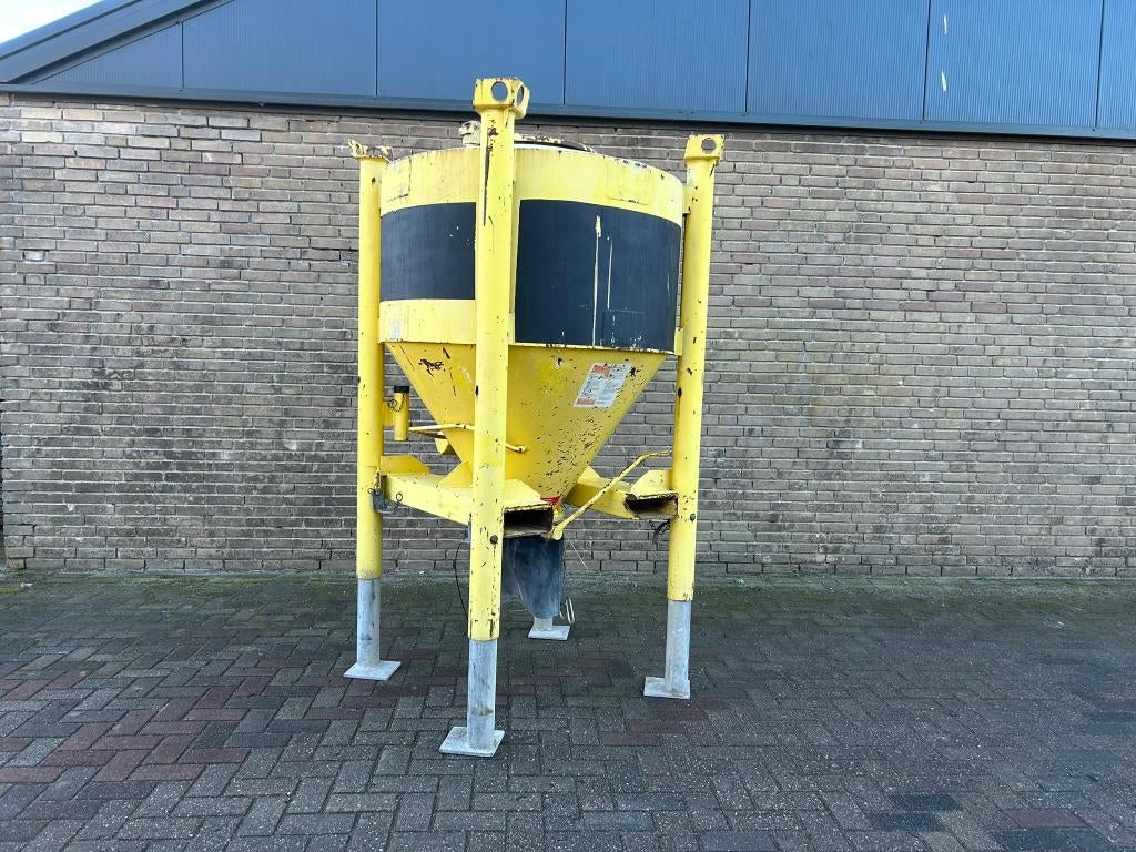 Mini silo/mini mixer/metsel silo 1400KG inhoud 230V gebruikt, Doe-het-zelf en Verbouw, Overige Doe-het-zelf en Verbouw, Gebruikt