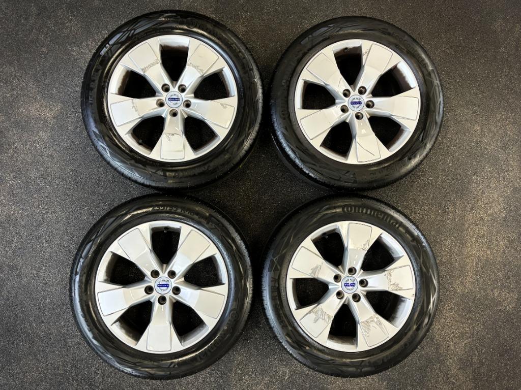 Zomerset 18 inch Volvo XC40 / V90 CC met Continental-banden, Auto-onderdelen, Banden en Velgen, 18 inch, Gebruikt, Velg(en), Ophalen of Verzenden