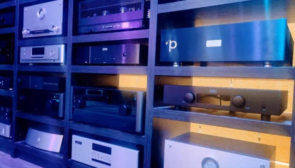 Hegel, Michi, Rotel. Vergelijk @Freakuence! Een kast vol., Audio, Tv en Foto, Versterkers en Receivers, Ophalen of Verzenden, Zo goed als nieuw