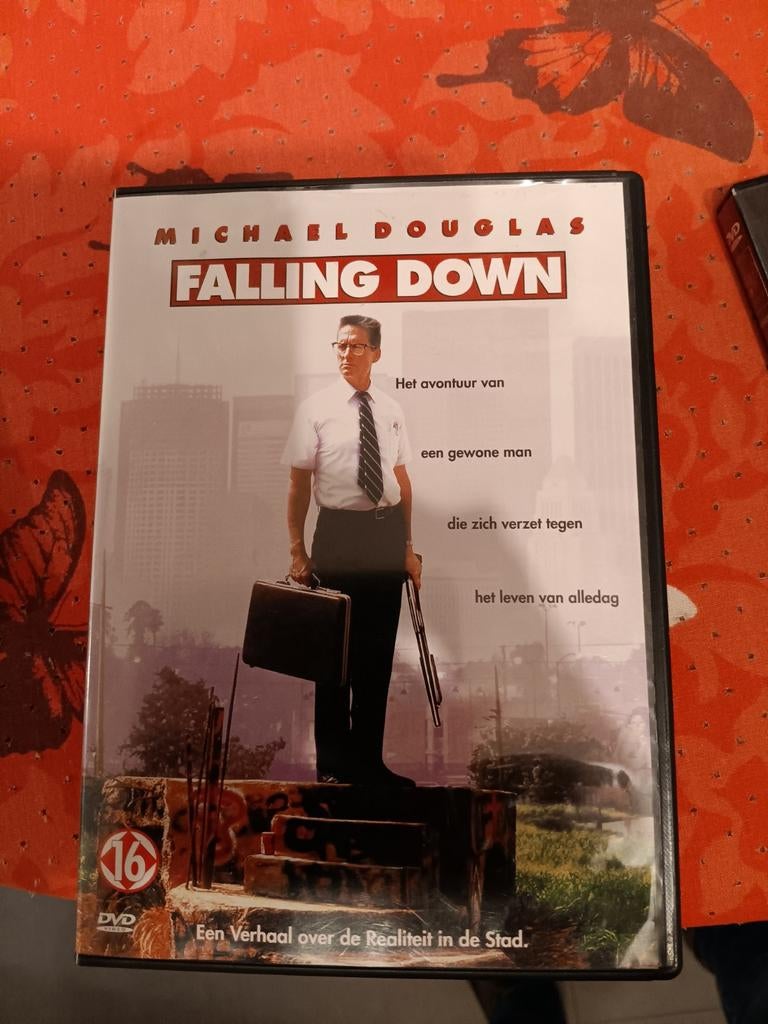 Falling Down - Michael Douglas DVD, Vanaf 16 jaar, Ophalen of Verzenden, Zo goed als nieuw, Drama