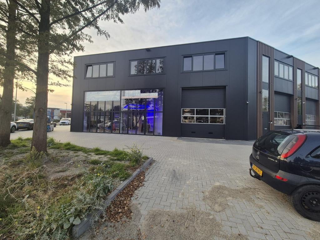 Zeer uniek bedrijfspand locatie te huur in Zoetermeer, 100m2, 100 m², Huur, Kantoorruimte