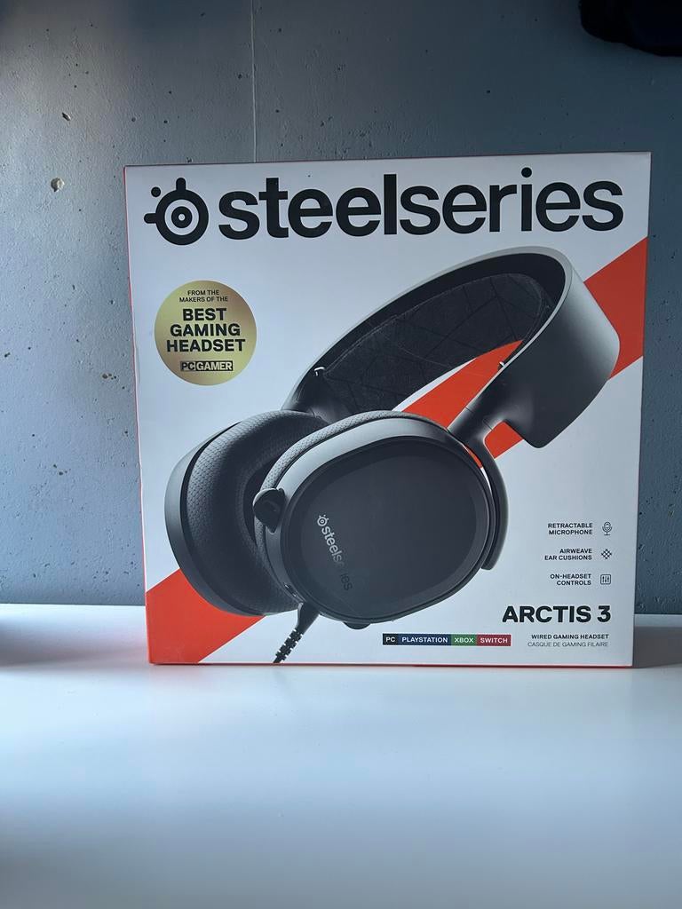 Steelseries Arctis 3 Gaming Headset, Ophalen of Verzenden, Zo goed als nieuw, Over-ear, Gaming headset