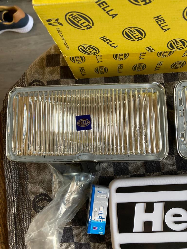 Oldtimer 2 Hella witte mistlampen type comet 550 met covers, Ophalen of Verzenden, Nieuw