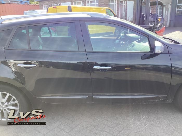 Portier 4Deurs rechts-voor van een Renault Megane (TEGNE), Gebruikt, -, -, Ophalen of Verzenden