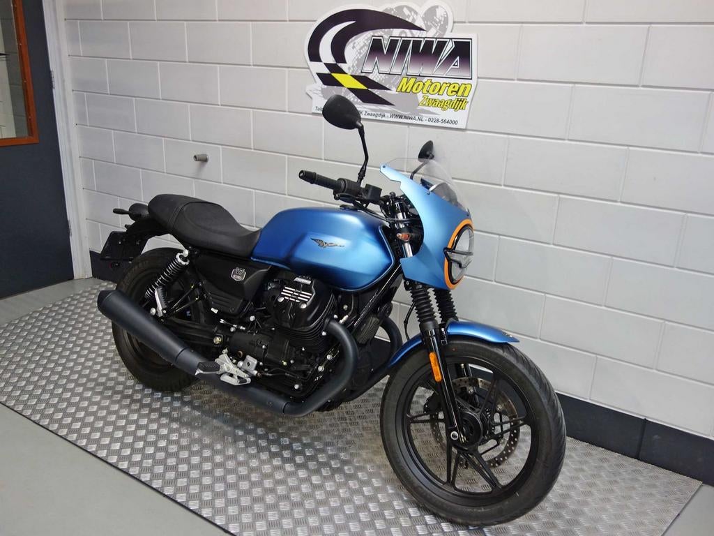 MOTO GUZZI V 7 Stone, 853 cc, 2 cilinders, Bedrijf, Onbekend