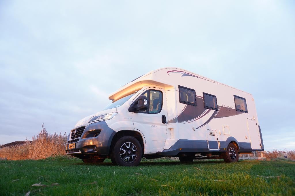 Camper te huur * 4-persoons * Inclusief inventaris, Caravans en Kamperen
