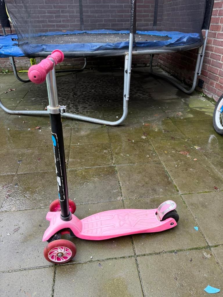 Roze step, Fietsen en Brommers, Steps, Ophalen, Gebruikt, Gewone step