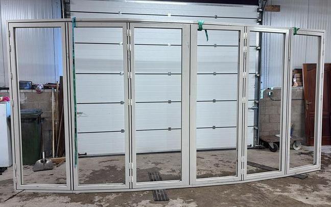 (211) Nieuwe aluminium gebogen vouwwand kozijn bijv. serre, Ophalen, 225 cm of meer, Nieuw, Aluminium