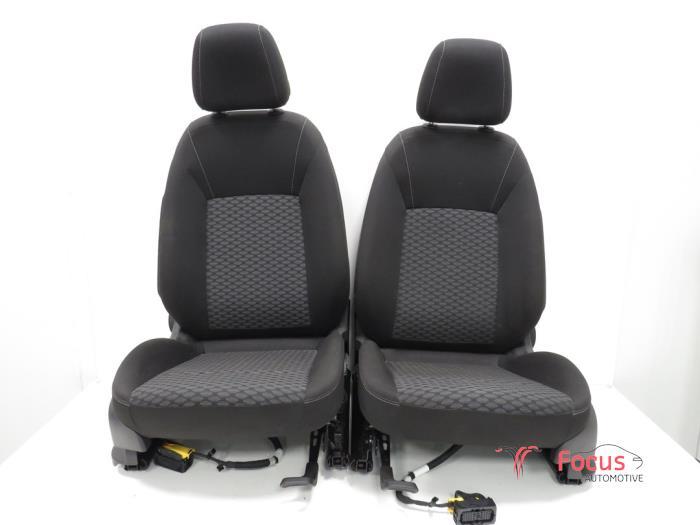 Bekleding Set (compleet) van een Opel Astra, Auto-onderdelen, Interieur en Bekleding, Ophalen of Verzenden, 12 maanden garantie