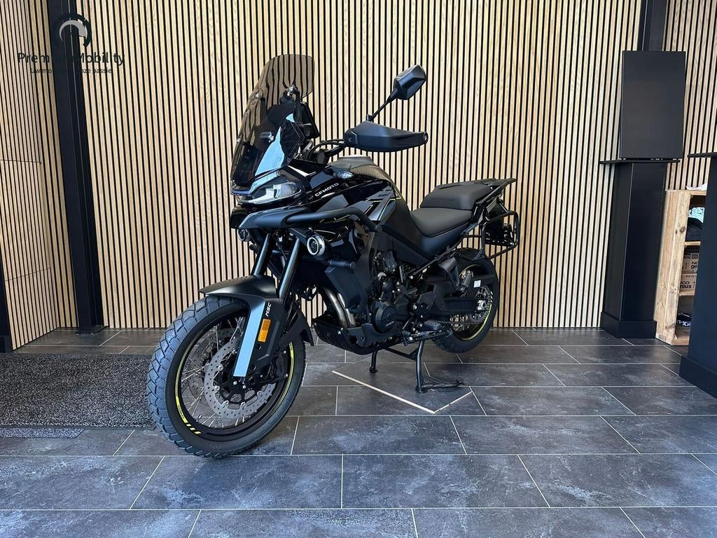 CFMOTO 800MT EXPLORE (ALL BLACK) - foto 2