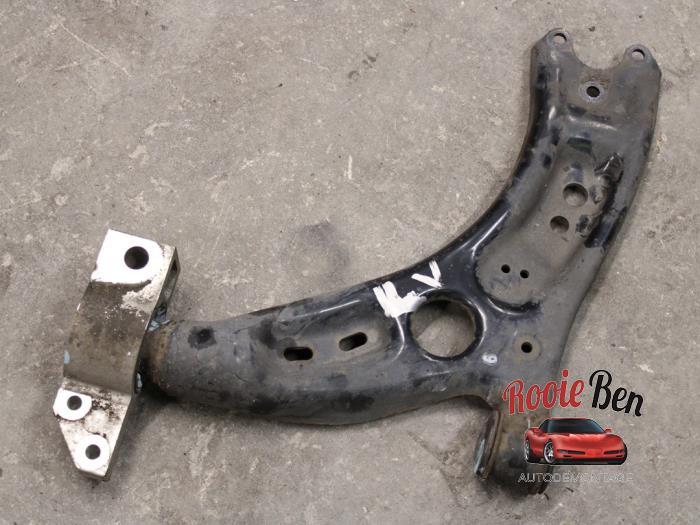 Draagarm links-voor van een Volkswagen Golf, Gebruikt, -, Volkswagen, -