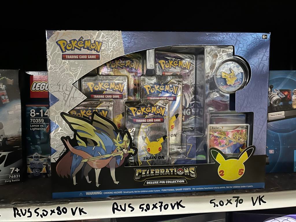 Pokémon Celebrations Deluxe Pin Collectie, Ophalen of Verzenden, Nieuw, Boosterbox
