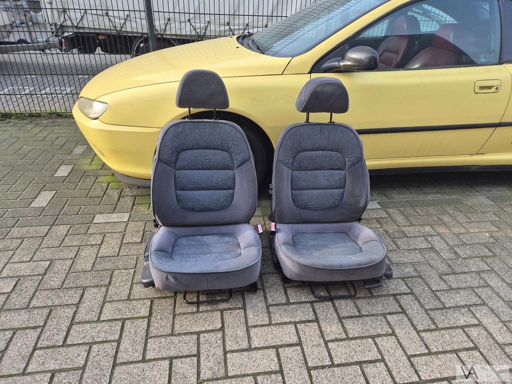 Peugeot 406 coupe 1997 -2005 stoel KANTELT GOED links rechts, Auto-onderdelen, Interieur en Bekleding, Peugeot, Gebruikt, Ophalen of Verzenden