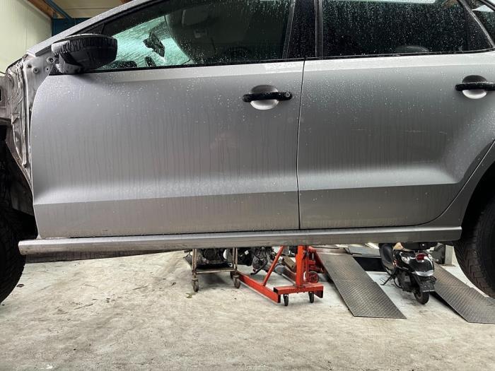 Dorpel links van een Volkswagen Polo (LA7W), Gebruikt, -, Volkswagen, -