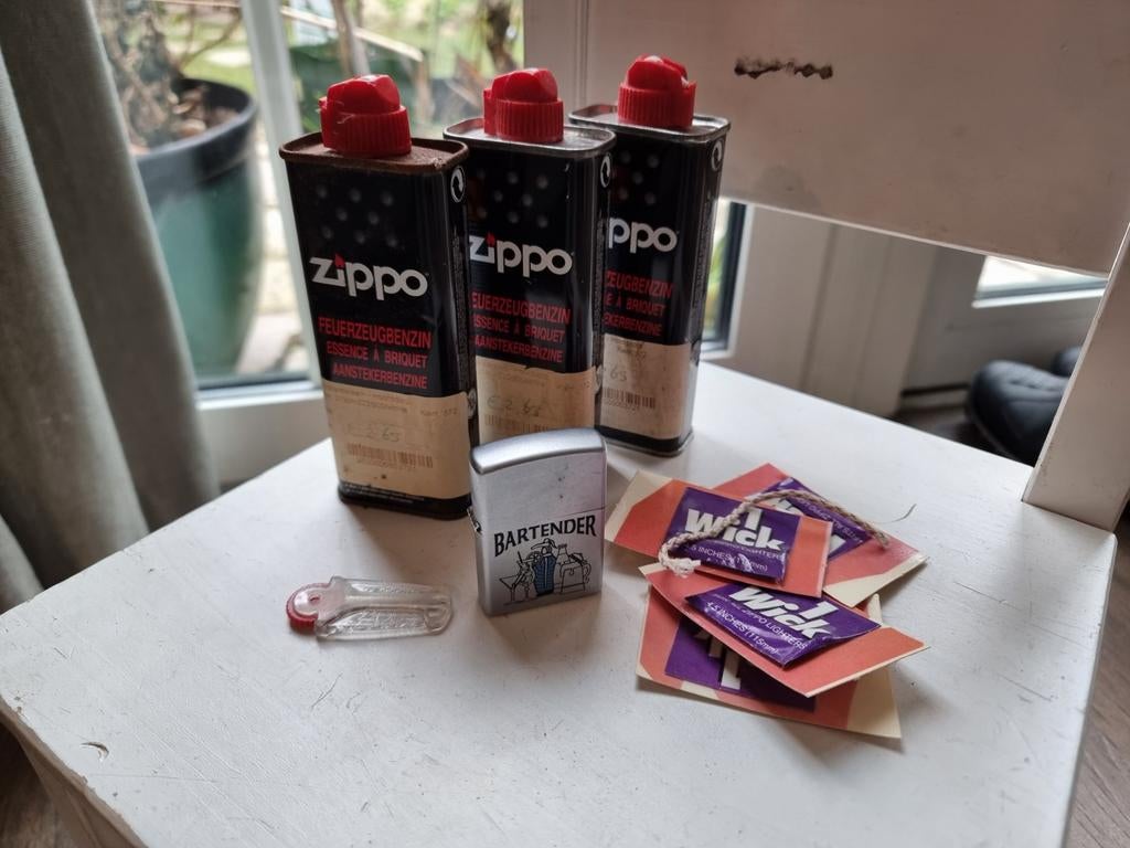 Zippo Bartender set, Ophalen, Aansteker