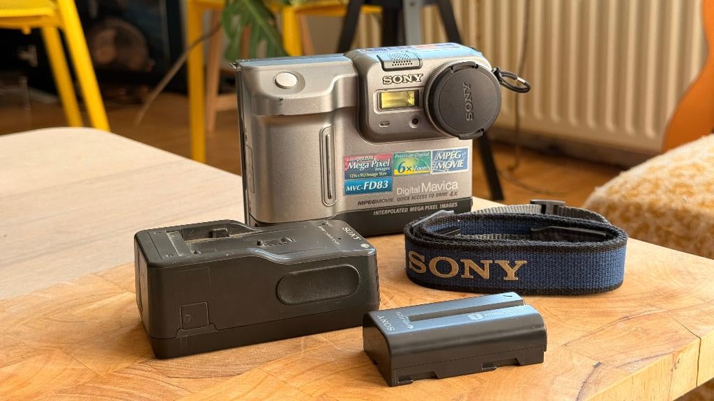 Sony Digital Mavica MVC-FD83 (1999) - Floppy Disk Camera, Audio, Tv en Foto, Fotocamera's Digitaal, Gebruikt, Compact, Ophalen of Verzenden