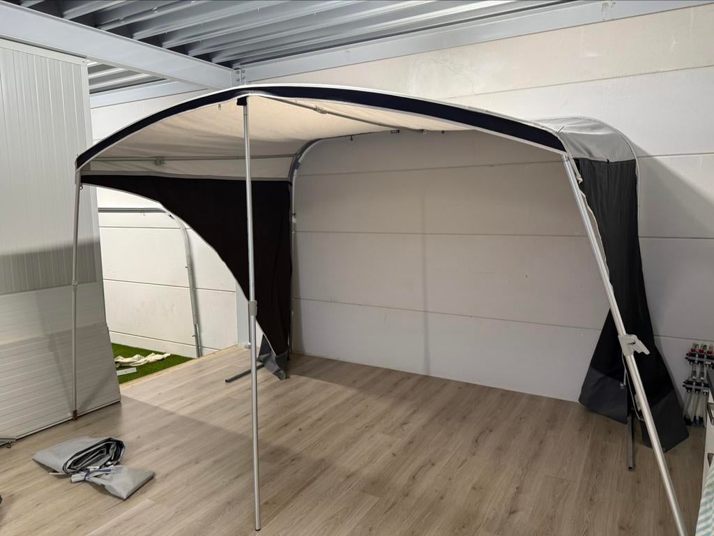 Reda Trento boogluifel met 1 dichte zijwand maat 750-775 cm, Verzenden, ., Zo goed als nieuw, Reda