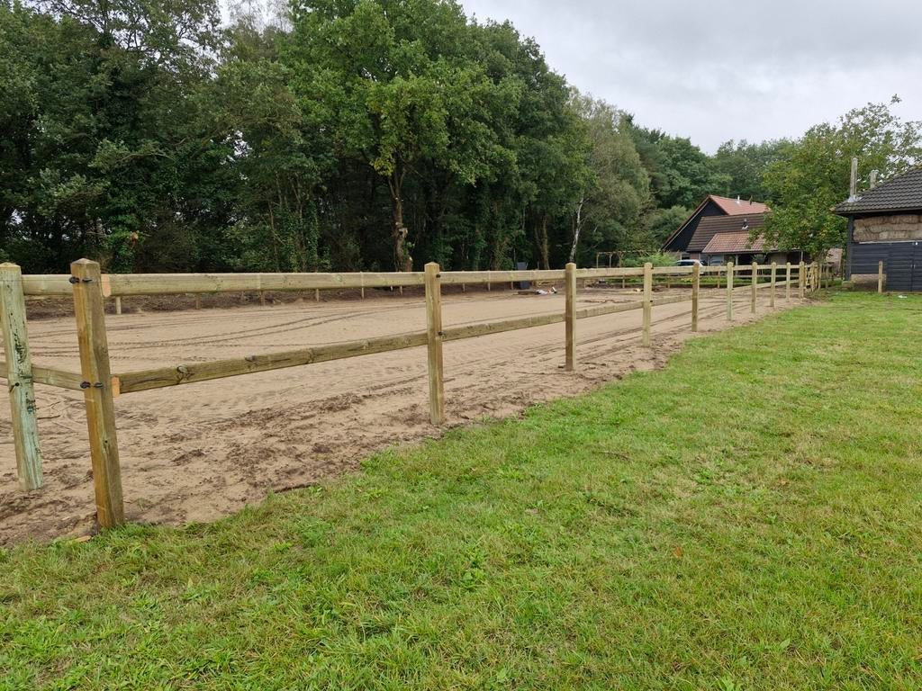 houten omheining paardenbak paddock machinaal houten hek, Dieren en Toebehoren, Weidegang, 4 paarden of pony's of meer