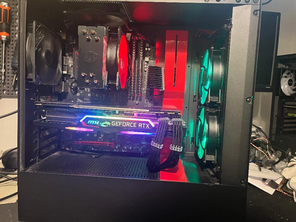 Game pc Ryzen 5 2600, RTX 2070 SUPER, 16gb RAM, 500GB SSD, Zelfgebouwde PC, Virtual Reality, Zo goed als nieuw, SSD
