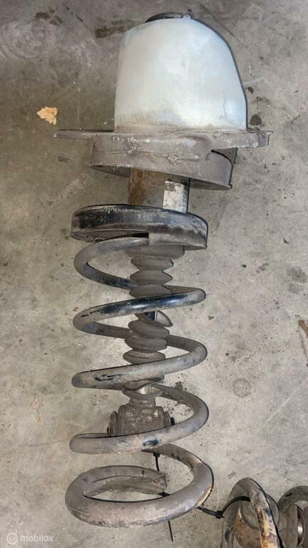 Achterschokdemper linksachter Volvo V70 II (00-08) 30639388, Auto-onderdelen, Ophanging en Onderstel, Volvo, Gebruikt, Ophalen of Verzenden