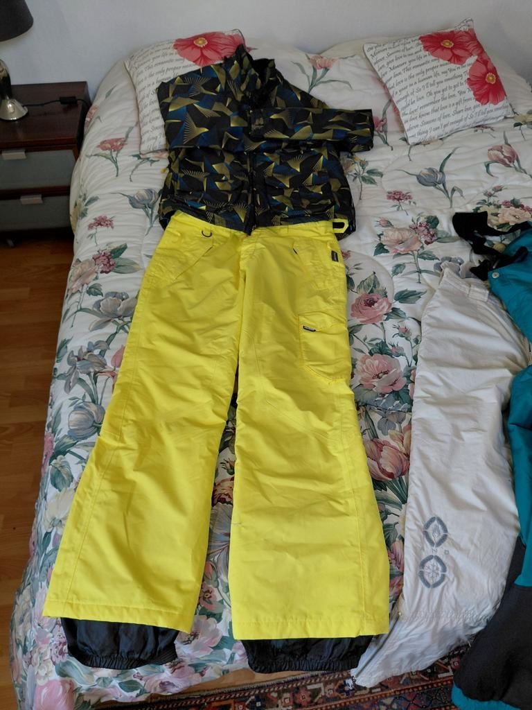 Mooie gele snowboatdbroek maat 50., Kleding | Dames, Wintersportkleding, Ophalen of Verzenden