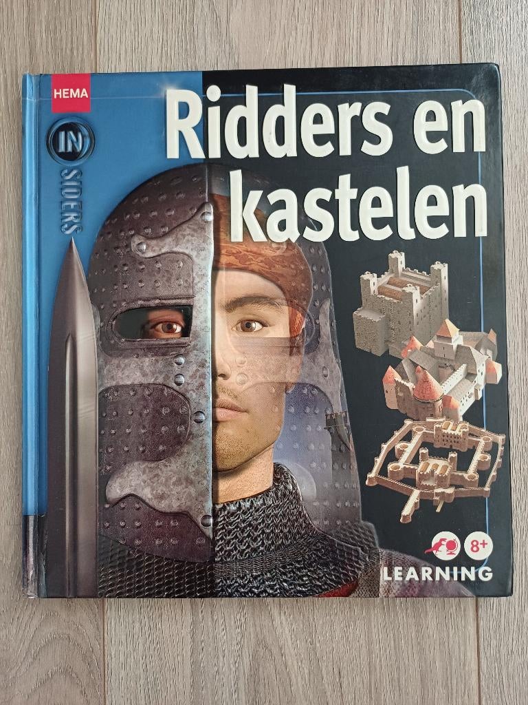 Ridders en kastelen boek; nieuwstaat!, Boeken, Ophalen of Verzenden, Zo goed als nieuw, Fictie algemeen