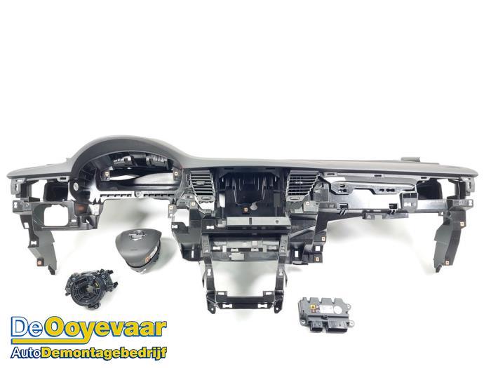Airbag set + dashboard van een Opel Astra (Astra K 15-), Gebruikt, -, -, Opel