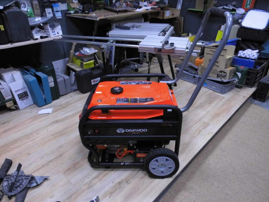 Daewoo Generator., Ophalen, -, Benzine, -