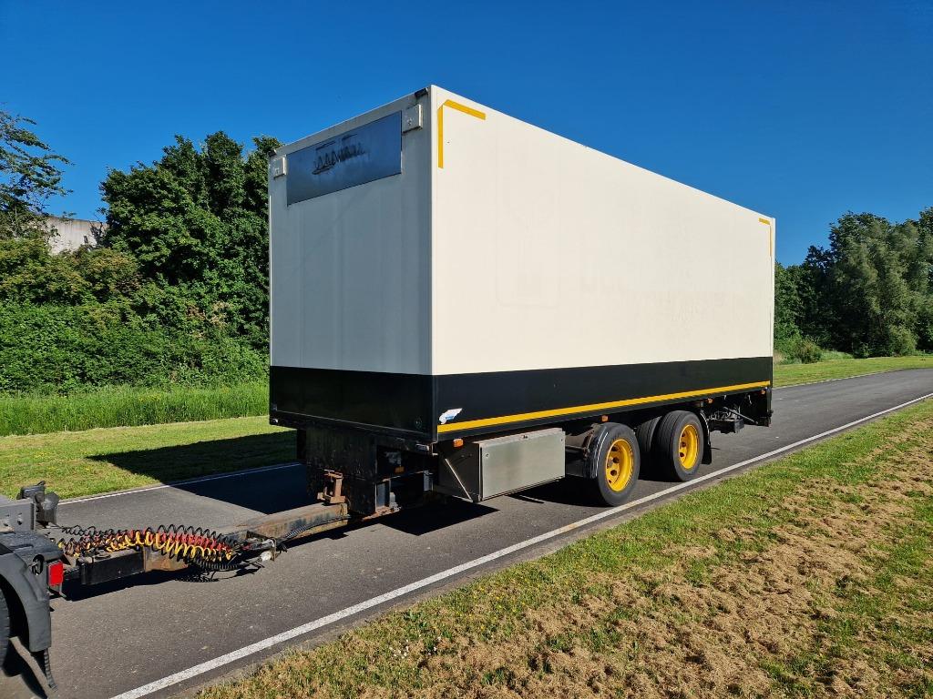 2009 met koeling  laatklep 3000kg top staat, Ophalen of Verzenden, Glastuinbouw, Transport
