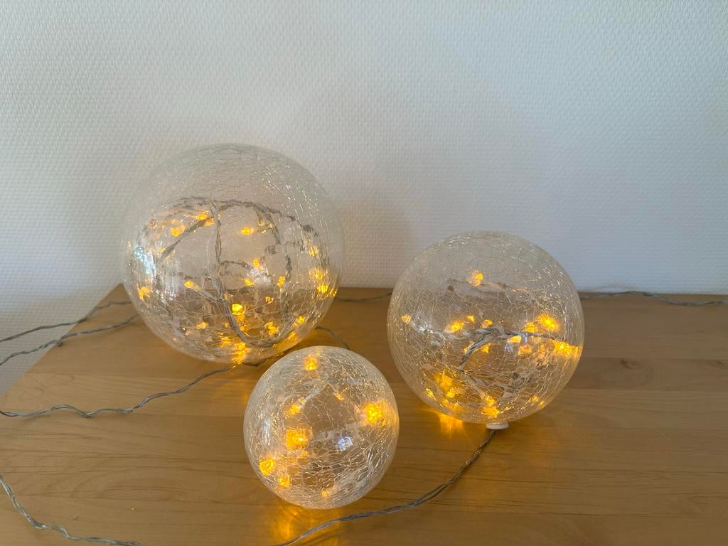 Set van 3 decoratieve glazen bollen met LED-verlichting, Ophalen of Verzenden, Zo goed als nieuw