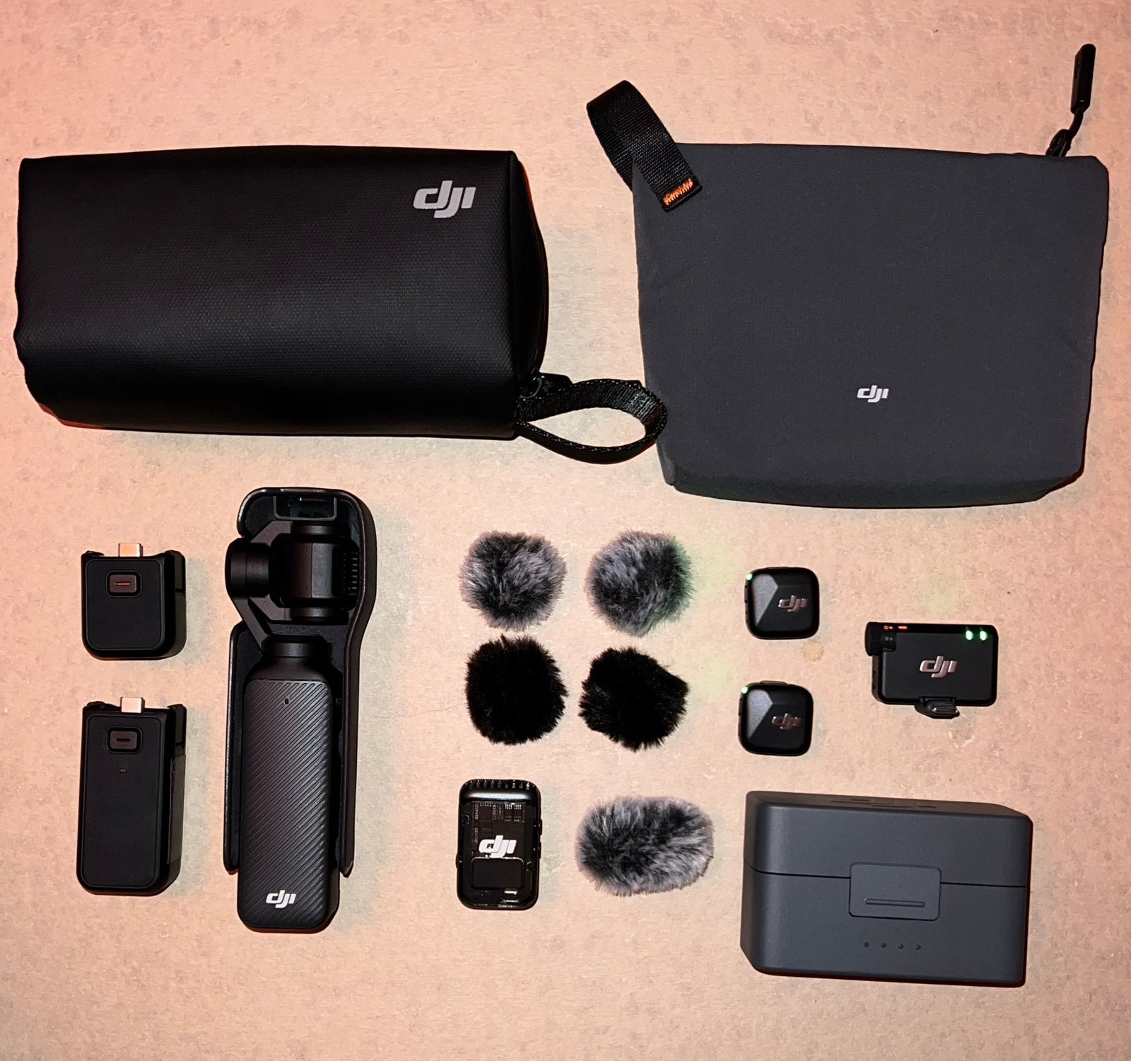 DJI Osmo Pocket 3 Creator Combo + DJI mic mini’s, Externe microfoon, Nieuw, Minder dan 8x, Geheugenkaart