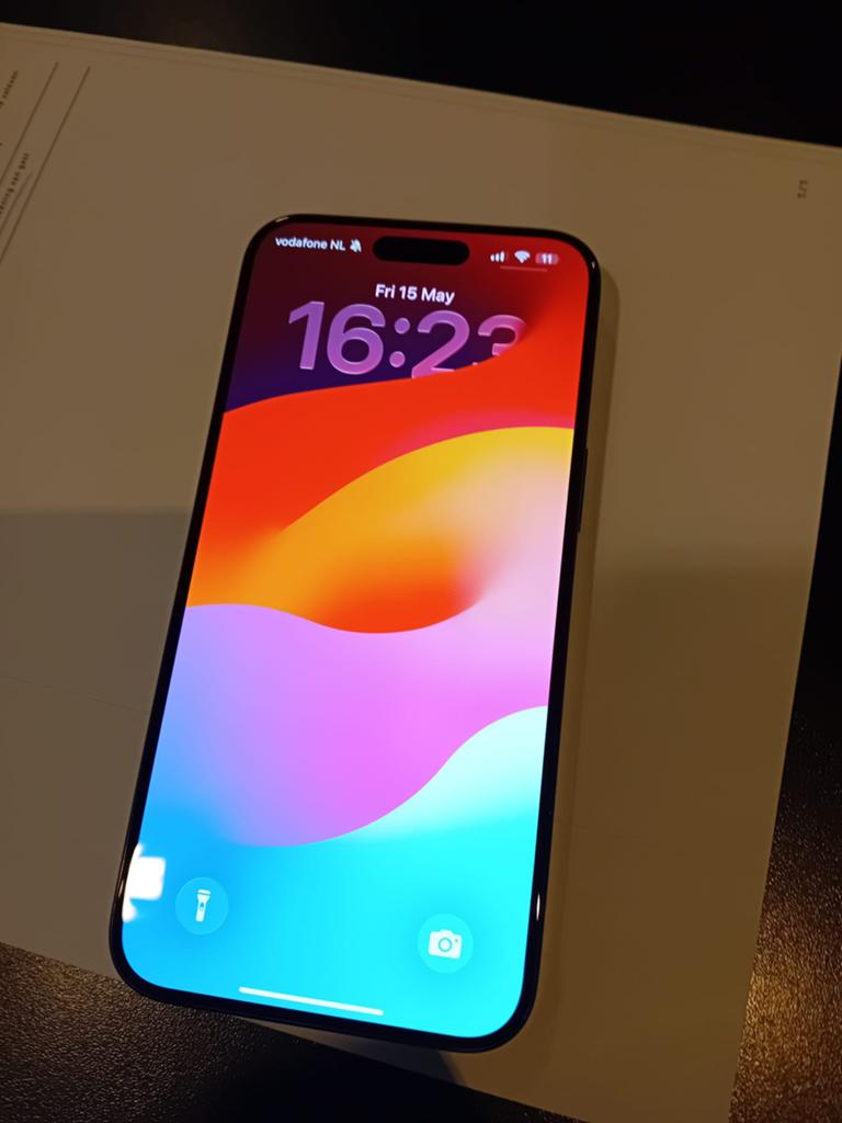 iPhone 15 Pro Max - Zo goed als nieuw, 87% batterij, Telecommunicatie, Mobiele telefoons | Apple iPhone, 256 GB, Verzenden, Zwart