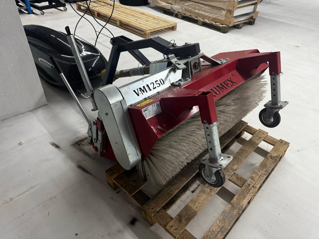 Veegmachine Rumex VM1250 2x gebruikt, zo goed als nieuw!, Ophalen, Zo goed als nieuw