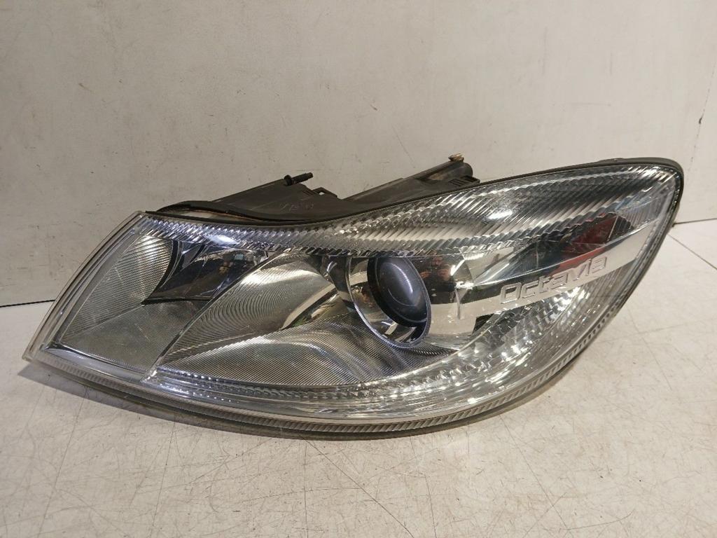Koplamp links Skoda Octavia, Onderdelen@venauto.nl, Van der Ven Autorecycling B.V., Gebruikt, Ettenseweg 76, 4706 PB Roosendaal, The Netherlands