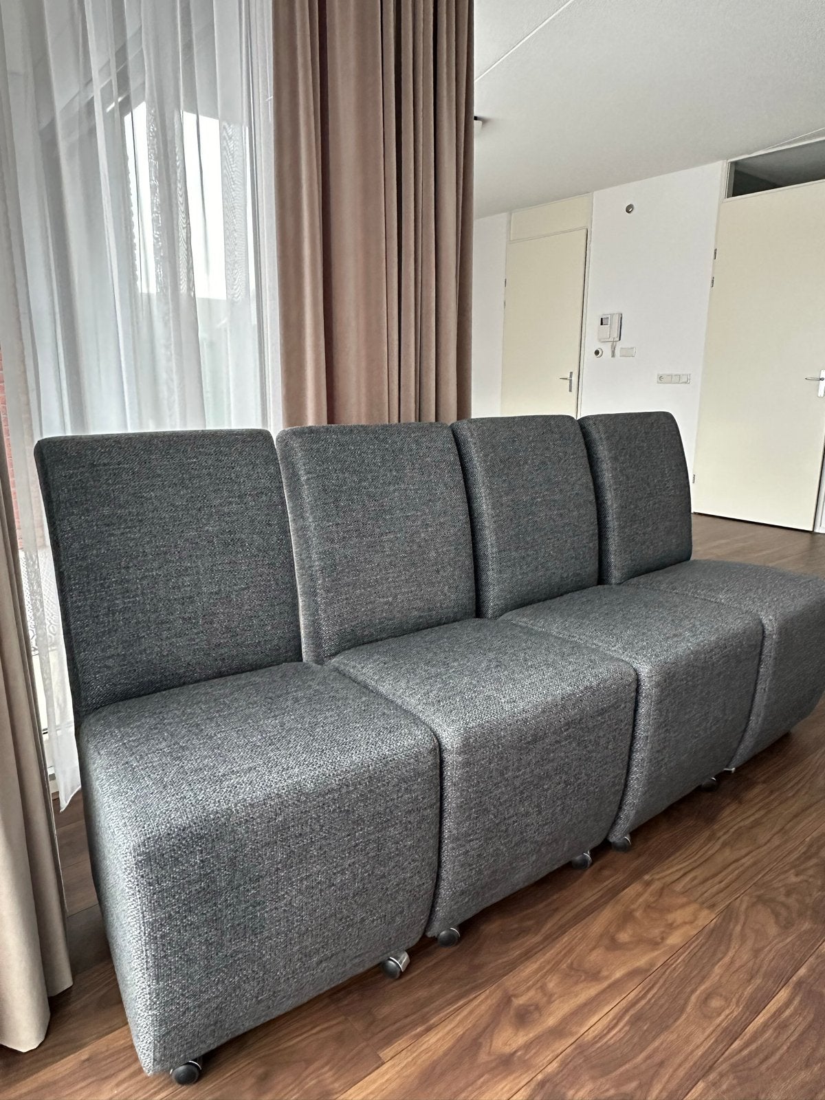 4 eetkamerstoelen in goede staat, Huis en Inrichting, Ophalen, Gebruikt, Vier, Stof