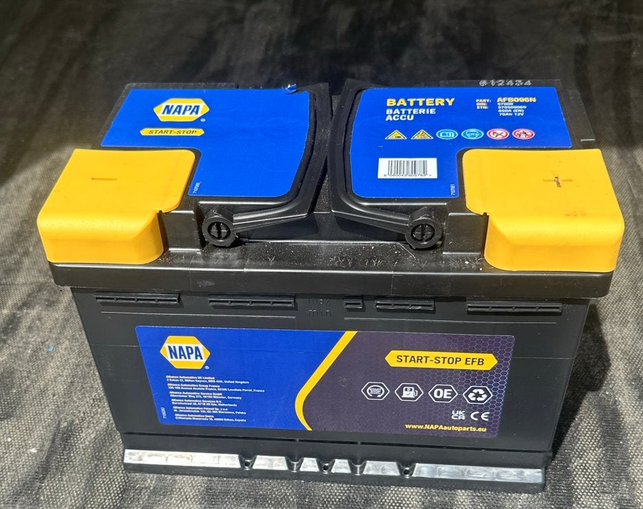 NAPA AFB096N Accu / Batterij - 12V, 650A Start-Stop, Ophalen of Verzenden, Nieuw, Universele onderdelen