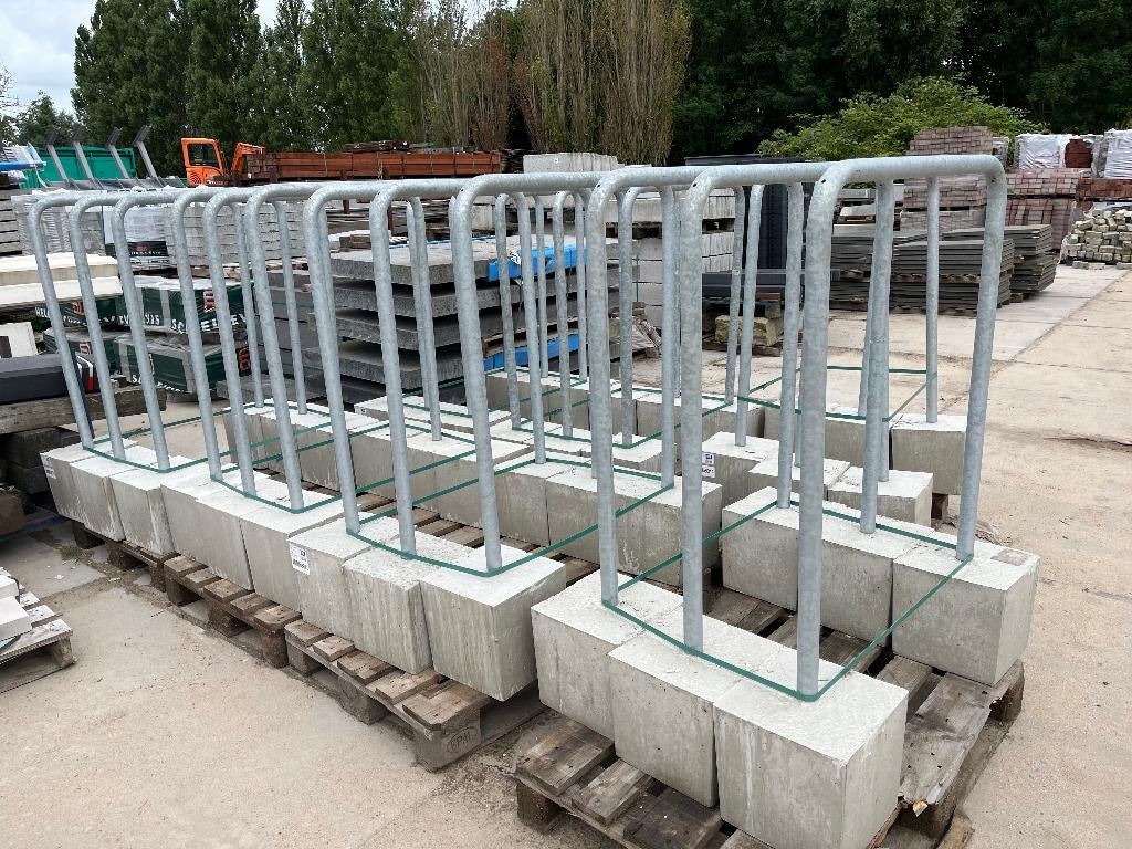 Fietsbeugel fietsnietje 90x130 met fundering nieuw 11 stuks, Ophalen of Verzenden, Nieuw