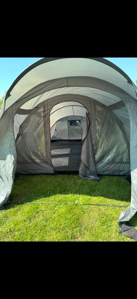 Redwood tent - Ruime tunneltent voor 4 personen, Ophalen, Zo goed als nieuw, Tot en met 4