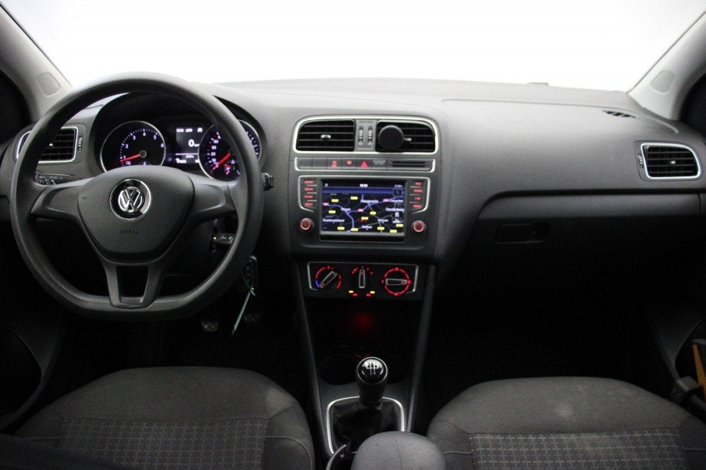 Volkswagen POLO 1.2 TSI 5 deurs Comfortline - Carplay, Navi,, 4 cilinders, Met garantie (alle), Origineel Nederlands, Bedrijf